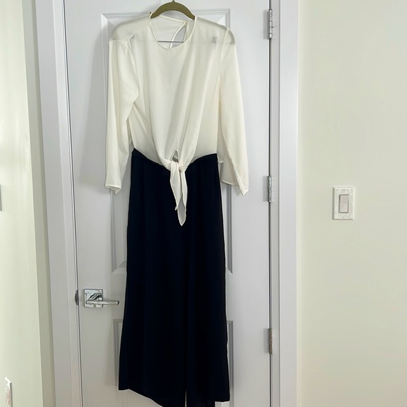 Zara paint suit - Picture 1 of 10